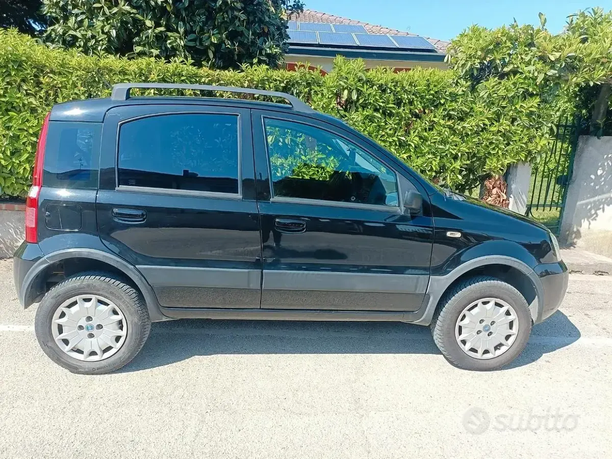Usata Fiat Panda 4x4 69 CV (50 kW) 2008 Utilitaria