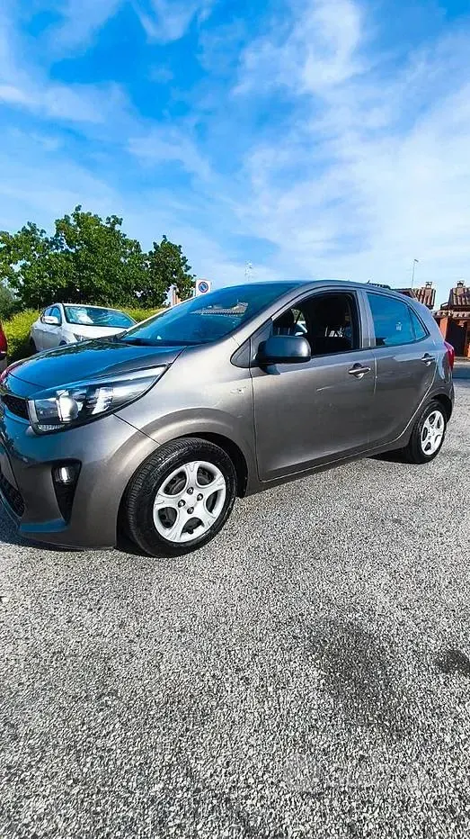 Usata Kia Picanto 67 CV (49 kW) 2018 Utilitaria