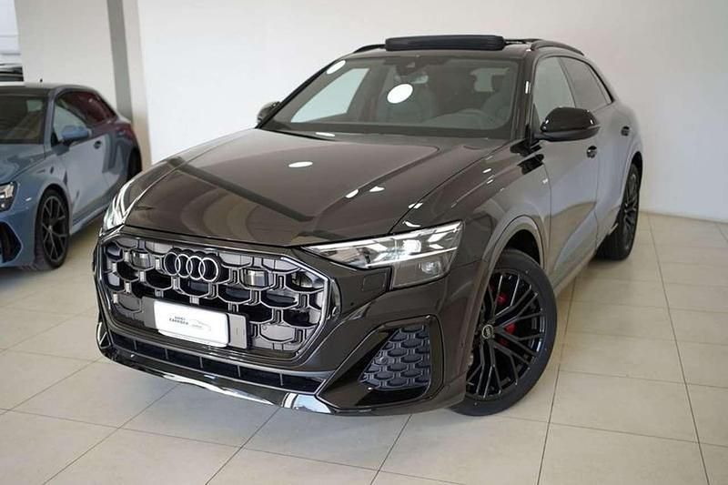 Nero Nuova 2025 Audi Q8 S-Line SUV | 97.990 € (Buon prezzo) - Immagine 1/4