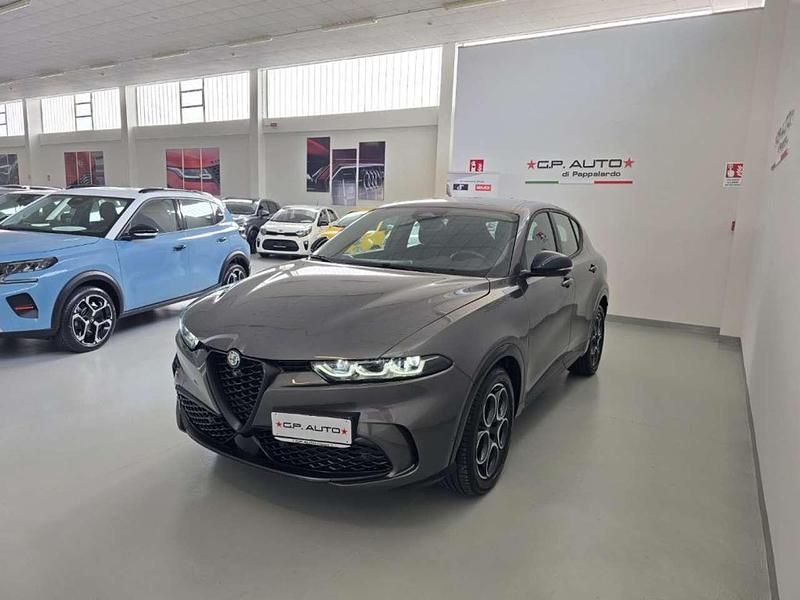 Grigio scuro Usata 2024 Alfa Romeo Tonale Sprint SUV | 31.500 € (Cara) - Immagine 1/4