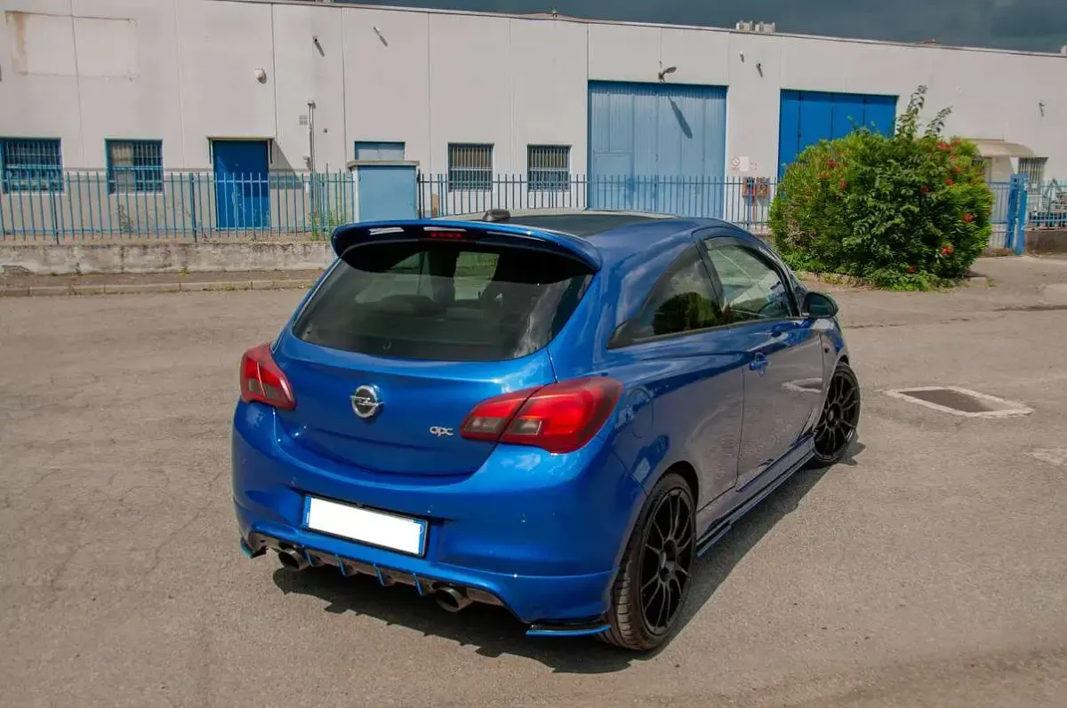 Usata Opel Corsa OPC 207 CV (152 kW) 2018 Blu/azzurro Utilitaria