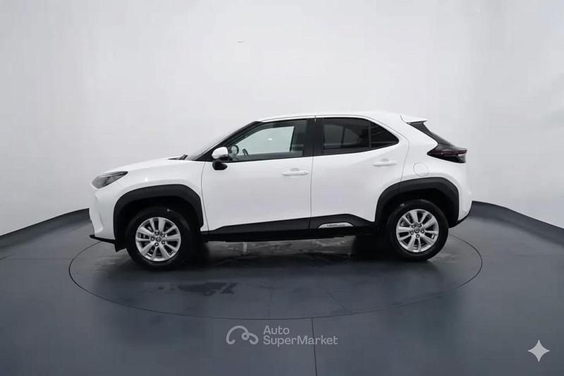 Usata Toyota Yaris Cross Active 116 CV (85 kW) 2025 Bianco SUV