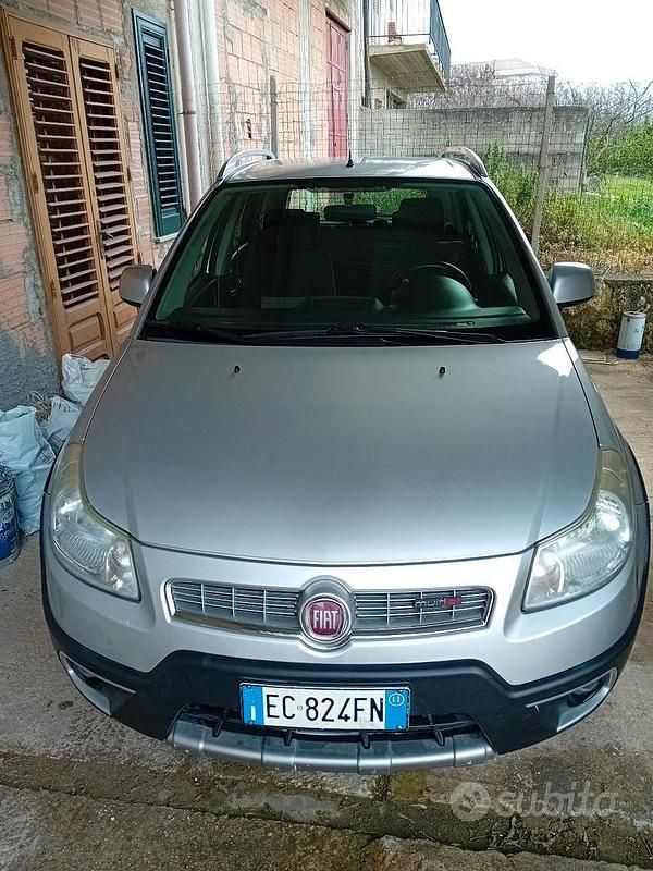 Usata Fiat Sedici 2011 Grigio SUV