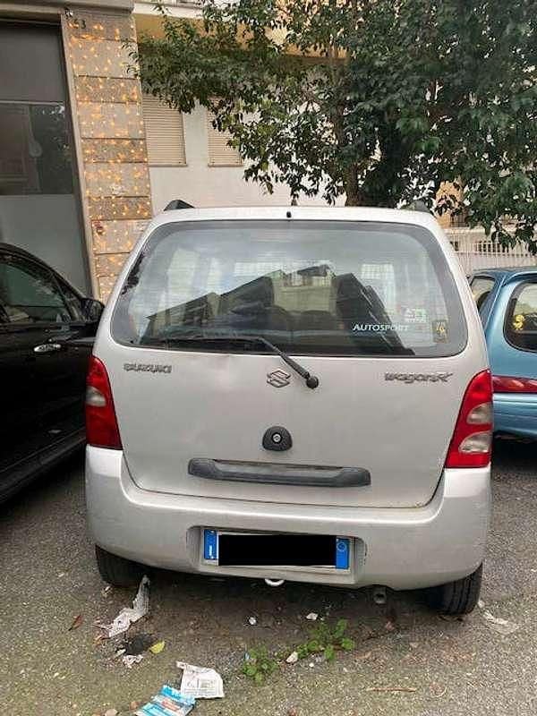 Usata Suzuki Wagon R+ GL 76 CV (55 kW) 2002 Argento Monovolume