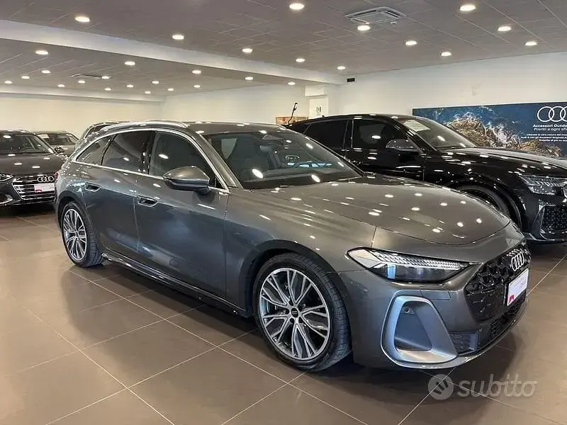 Usata Audi A5 S-Line 204 CV (150 kW) 2025 Grigio Station wagon