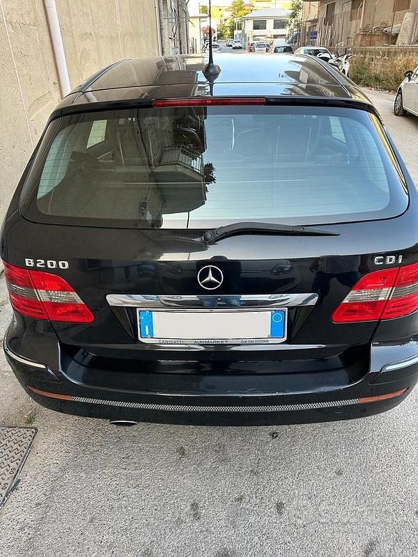 Usata Mercedes B200 2007 Nero Monovolume