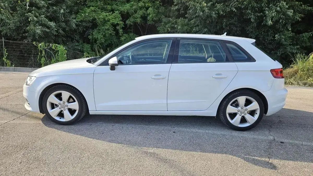 Usata Audi A3 Business 105 CV (77 kW) 2014 Berlina