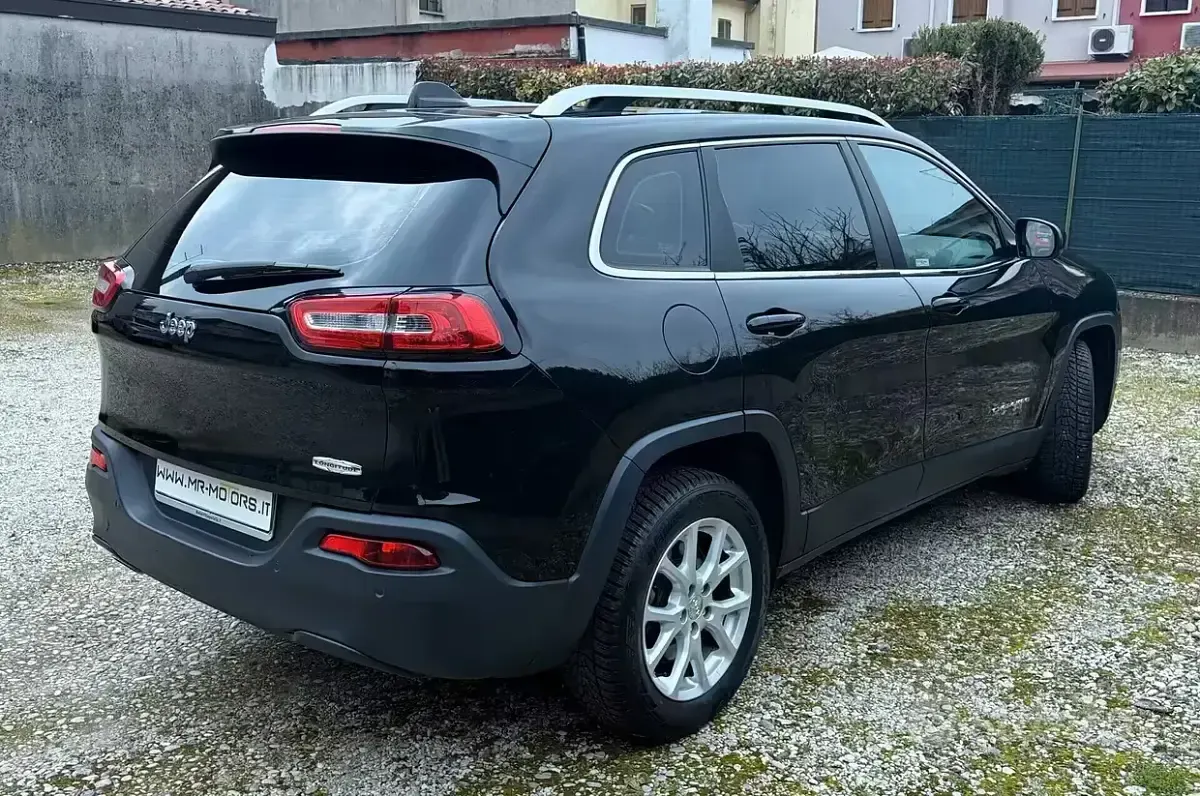 Używany Jeep Cherokee 140 KM (102 kW) 2017 Czarny SUV