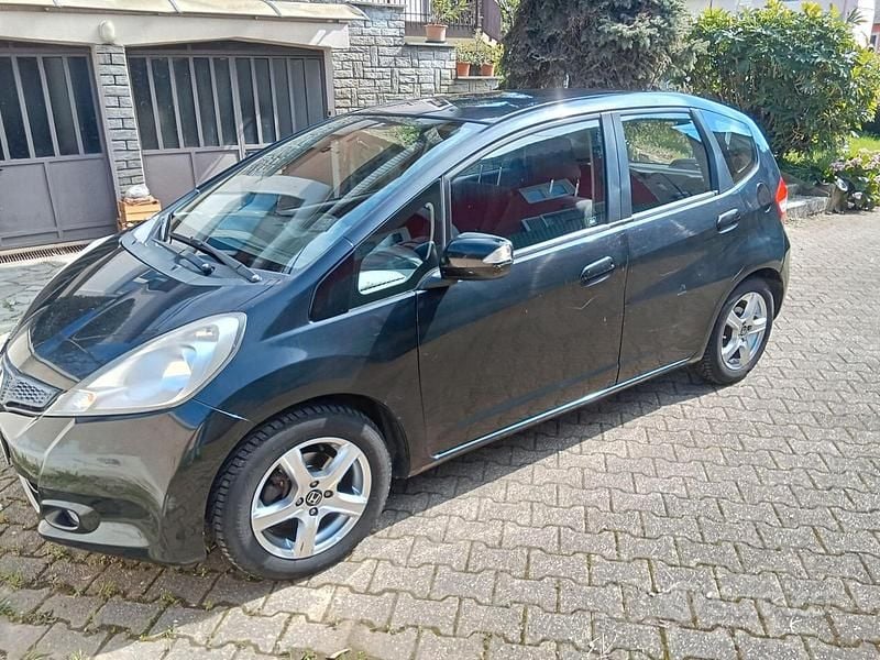 Usata Honda Jazz Elegance 99 CV (72 kW) 2012 Nero Utilitaria