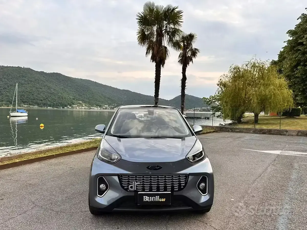 Occasion DR DR 1.0 19 kW (27 ch) 2025 Gris Citadine