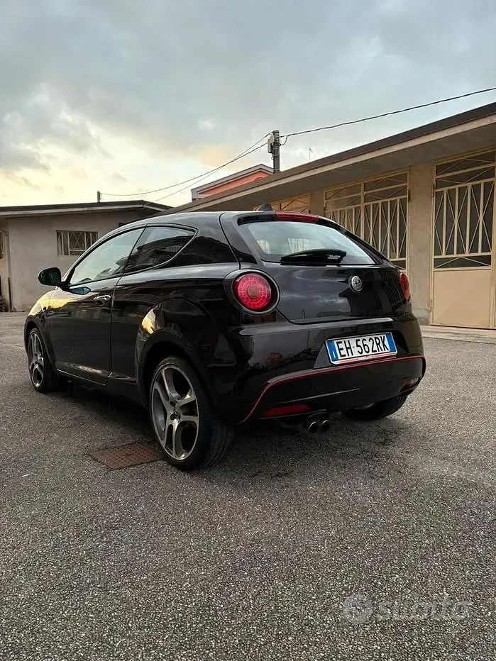 Usata Alfa Romeo MiTo 135 CV (99 kW) 2011 Nero Utilitaria