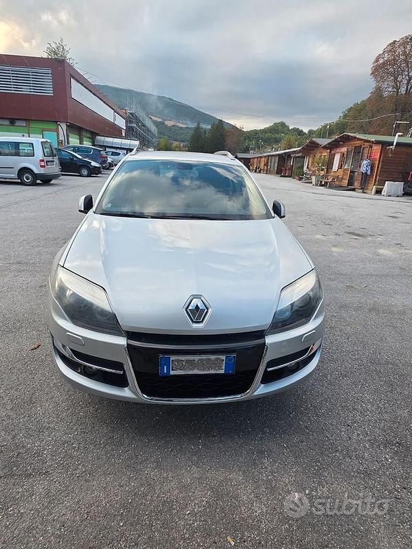 Usata Renault Laguna III 150 CV (110 kW) 2013 Grigio Berlina