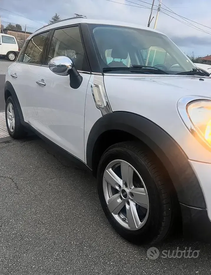 Usata Mini Cooper Countryman 90 CV (66 kW) 2015 Bianco SUV