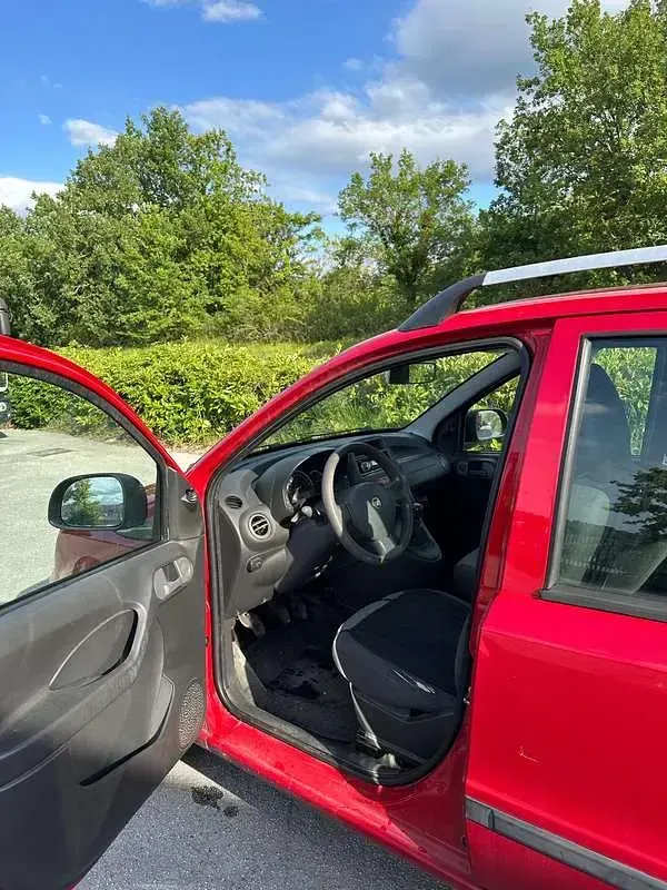 Usata Fiat Panda 77 CV (56 kW) 2012 Rosso Utilitaria