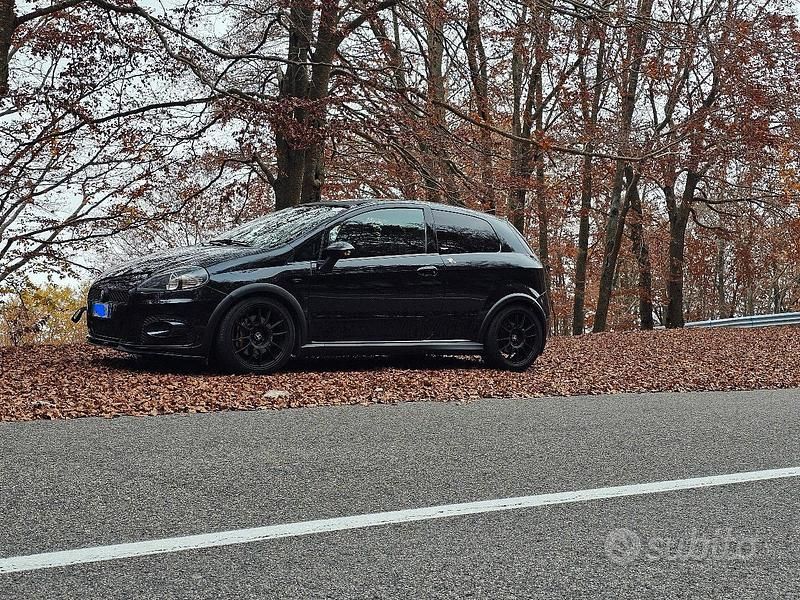 Usata Abarth Grande Punto 210 CV (154 kW) 2009 Nero Utilitaria