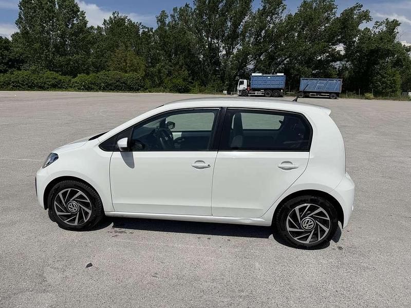Begagnad VW up! Move 68 HK (50 kW) 2019 Halvkombi