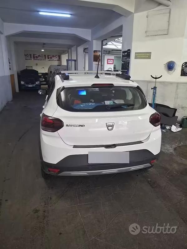 Usata Dacia Sandero Stepway 90 CV (66 kW) 2022 Bianco Berlina