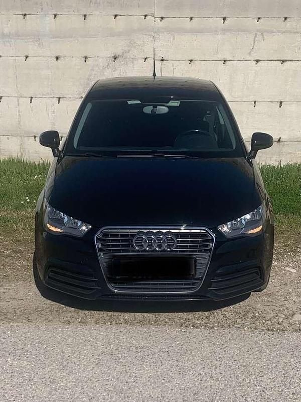 Usata Audi A1 Attraction 86 CV (63 kW) 2012 Nero Utilitaria