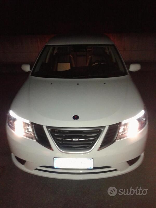 Usata Saab 9-3 160 CV (117 kW) 2012 Bianco Station wagon