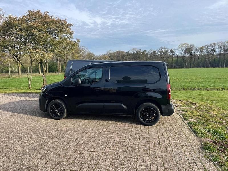Usata Citroën Berlingo 2021 Nero Monovolume