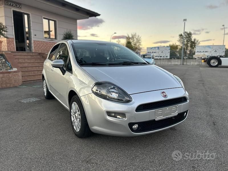 Usata Fiat Punto 75 CV (55 kW) 2013 Grigio Utilitaria