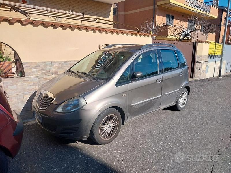 Usata Lancia Musa 90 CV (66 kW) 2006 Monovolume