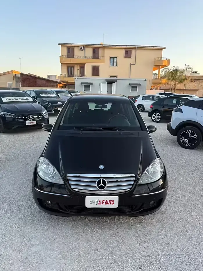 Usata Mercedes A180 Avantgarde 109 CV (80 kW) 2007 Nero Berlina