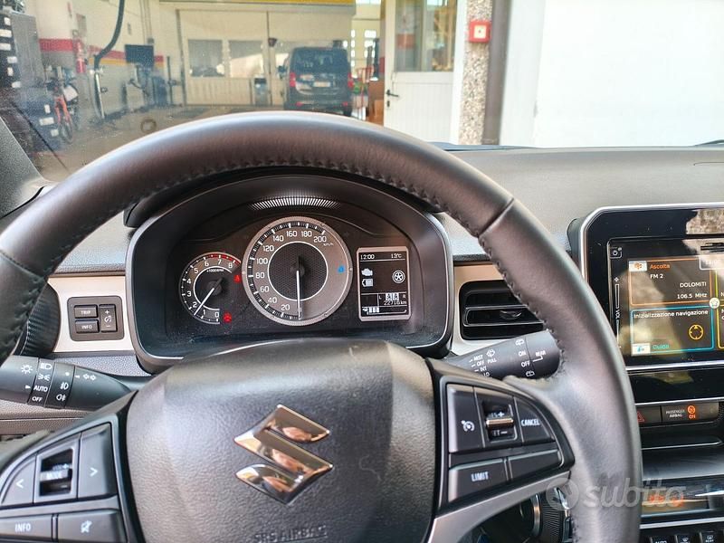 Usata Suzuki Ignis 83 CV (61 kW) 2023 Grigio SUV