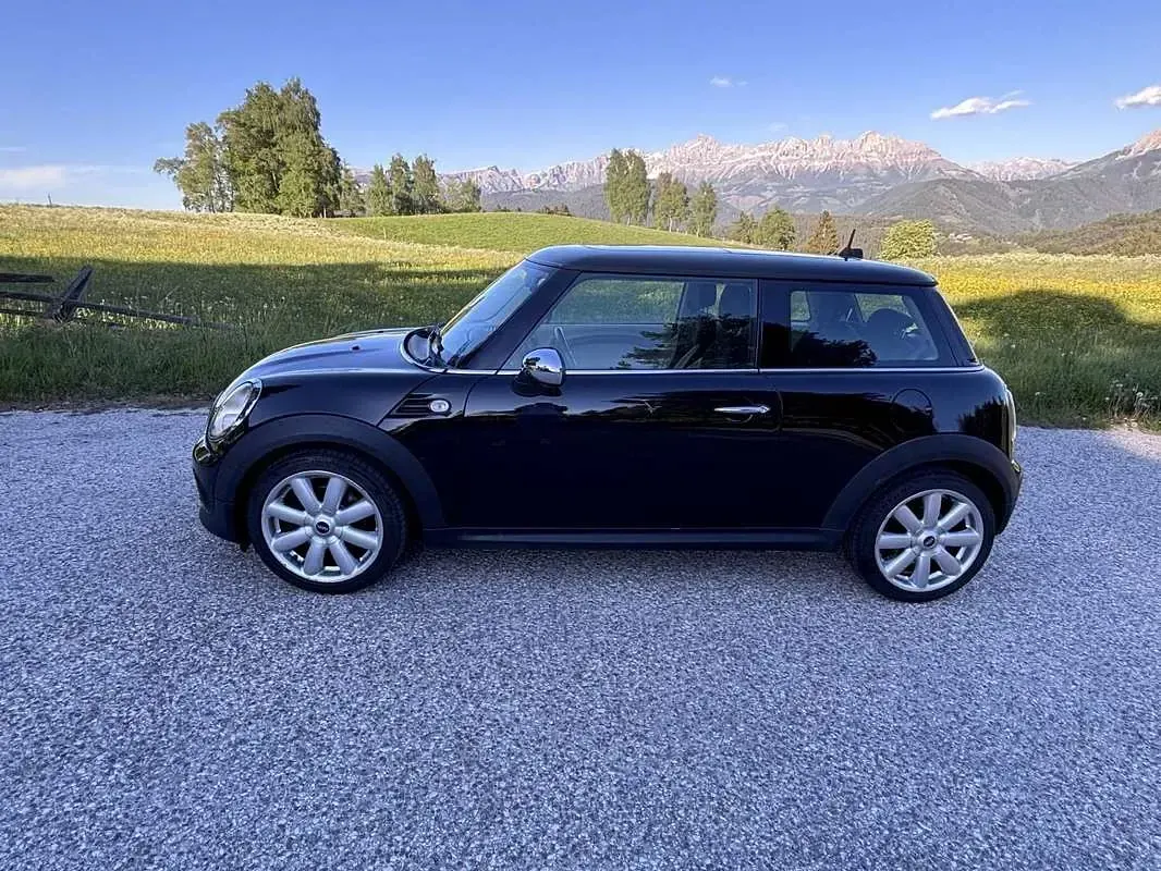 Usata Mini Cooper D 111 CV (81 kW) 2012 Nero Utilitaria