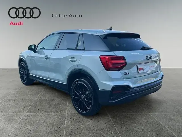 Nuova Audi Q2 Ambiente 150 CV (110 kW) 2026 Argento rugiada metallizzato SUV