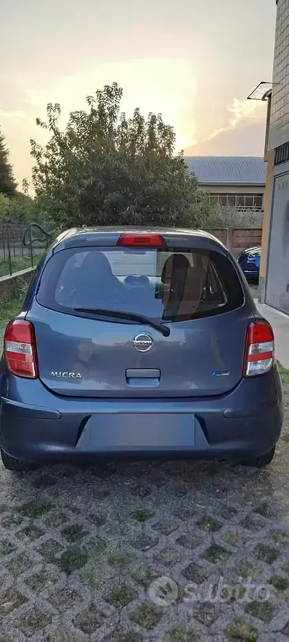 Usata Nissan Micra 80 CV (58 kW) 2011 Grigio Utilitaria