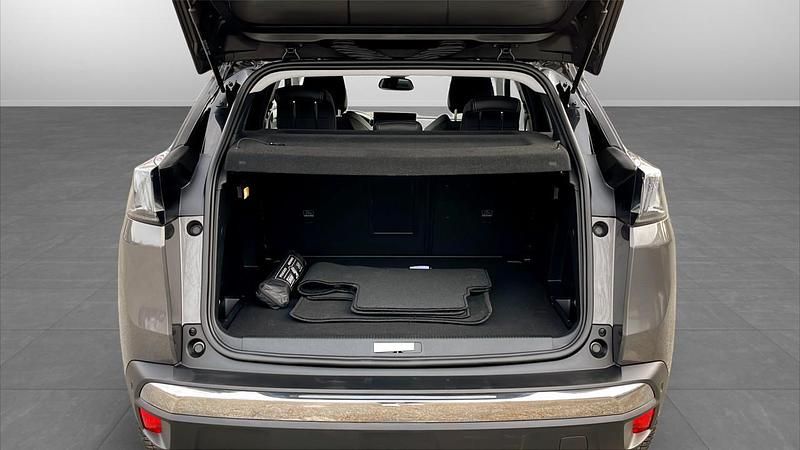 Usata Peugeot 3008 Active 131 CV (96 kW) 2022 Grigio SUV