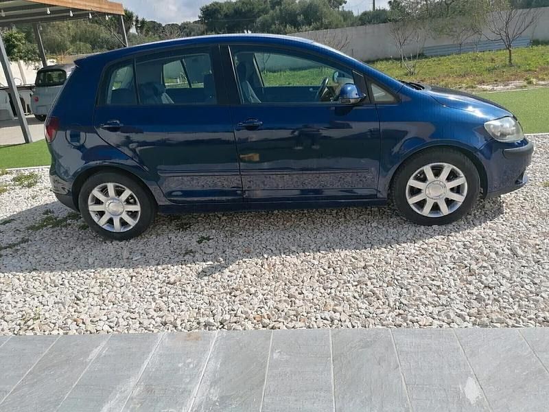 Usata VW Golf IV Comfortline 115 CV (84 kW) 2005 Blu Berlina