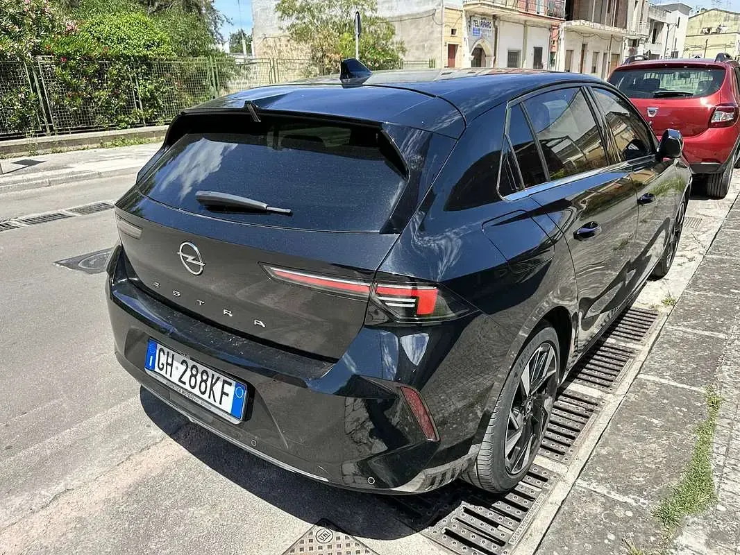 Usata Opel Astra Business Elegance 131 CV (96 kW) 2022 Utilitaria