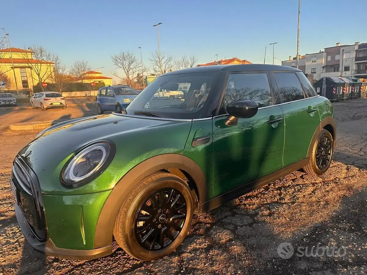 Usata Mini Cooper 136 CV (100 kW) 2024 Verde Utilitaria