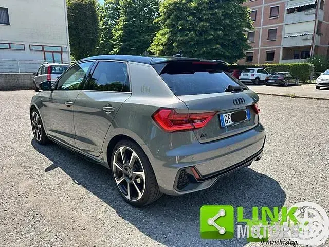 Usata Audi A1 Sportback Ambiente 110 CV (80 kW) 2023 Grigio Utilitaria