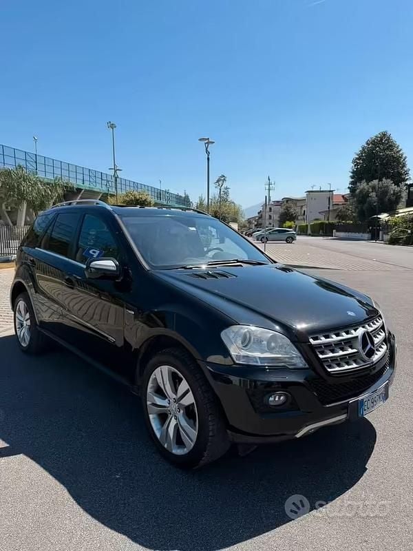 Usata Mercedes ML350 2010 Nero SUV