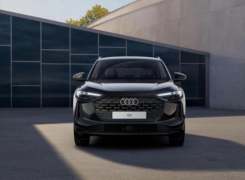 Nuova Audi Q5 204 CV (150 kW) 2025 Rosso SUV