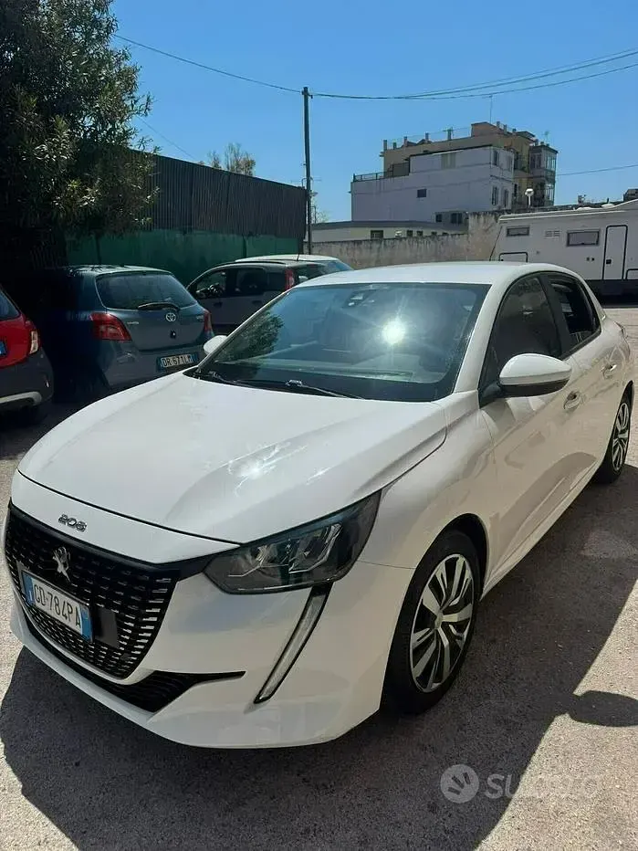 Usata Peugeot 208 75 CV (55 kW) 2021 Bianco Utilitaria