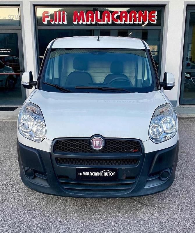 Usata Fiat Doblò 90 CV (66 kW) 2010 Bianco(met.) Monovolume