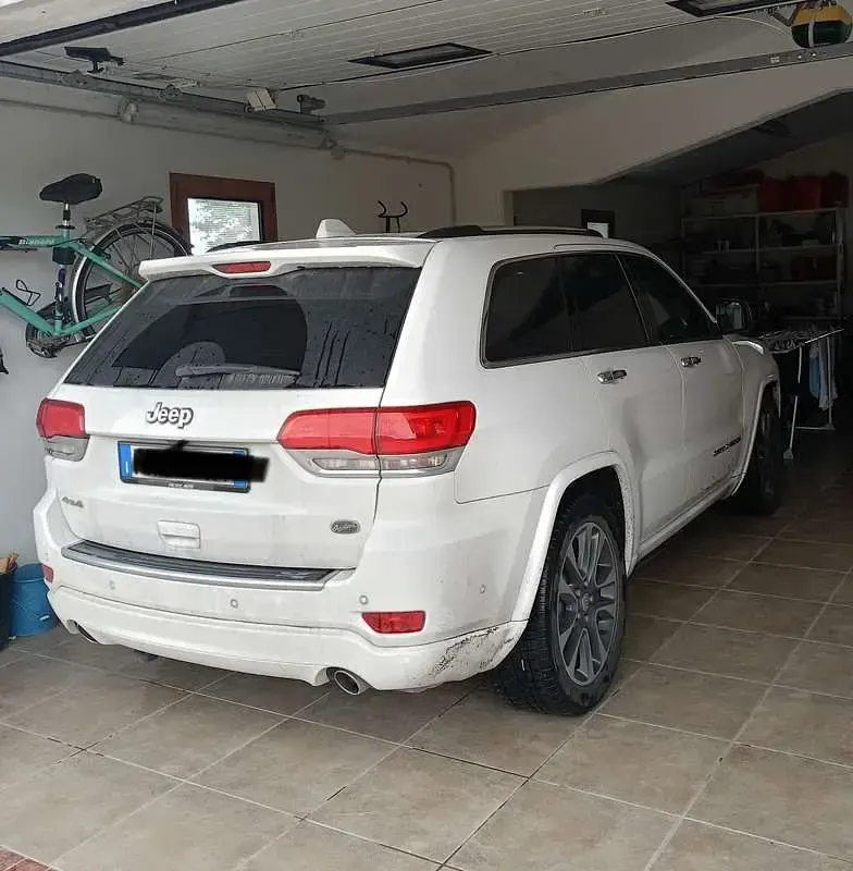 Usata Jeep Grand Cherokee Overland 250 CV (183 kW) 2017 SUV