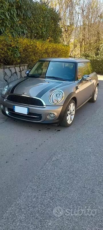 Begagnad Mini Cooper 122 HK (89 kW) 2011 Brun Halvkombi