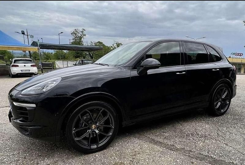 Usata Porsche Cayenne Platinum Edition 250 CV (183 kW) 2017 SUV
