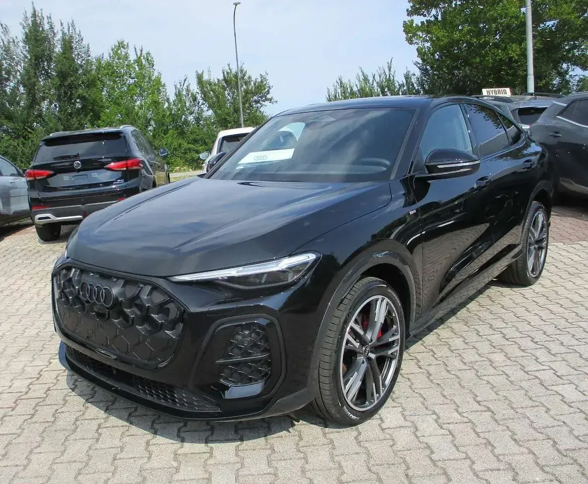 Nuova Audi Q5 S-Line 204 CV (150 kW) 2026 Nero SUV