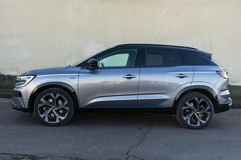 Usata Renault Austral Techno Esprit Alpine 200 CV (147 kW) 2023 Grigio SUV