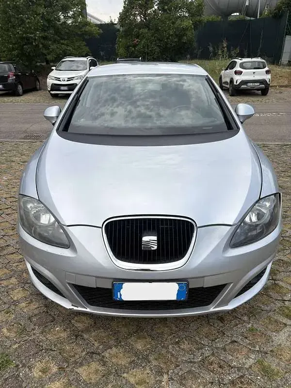 Usata Seat Leon Reference 86 CV (63 kW) 2010 Grigio Utilitaria