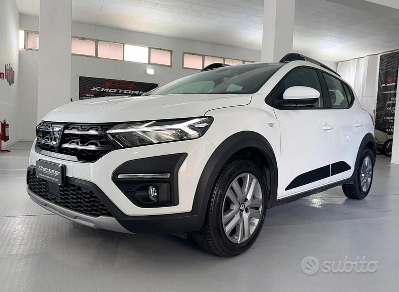 Usata Dacia Sandero Stepway 91 CV (66 kW) 2022 Bianco SUV