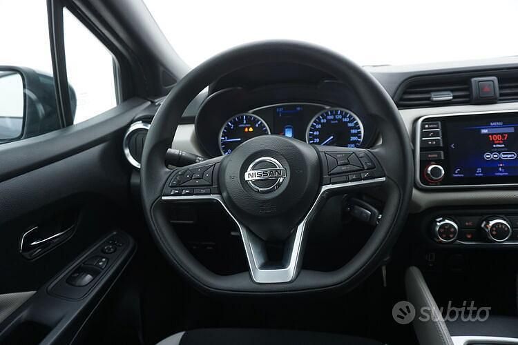 Usata Nissan Micra Acenta 90 CV (66 kW) 2019 Grigio Utilitaria