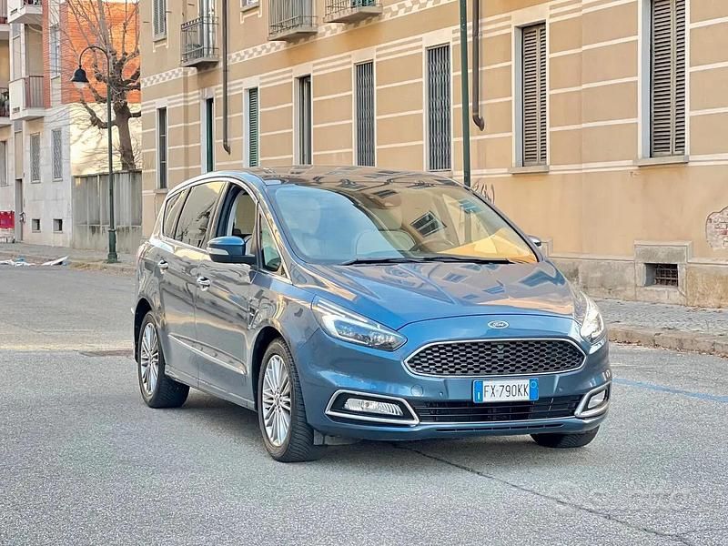 Usata Ford S-MAX Vignale 240 CV (176 kW) 2019 Chrome blue metallizzato Monovolume