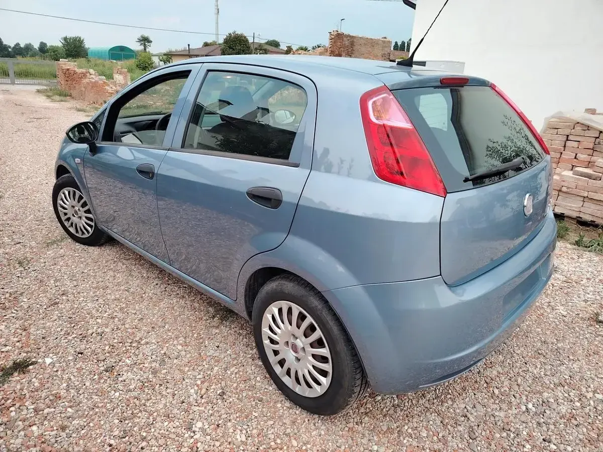 Usata Fiat Grande Punto 65 CV (47 kW) 2010 Utilitaria